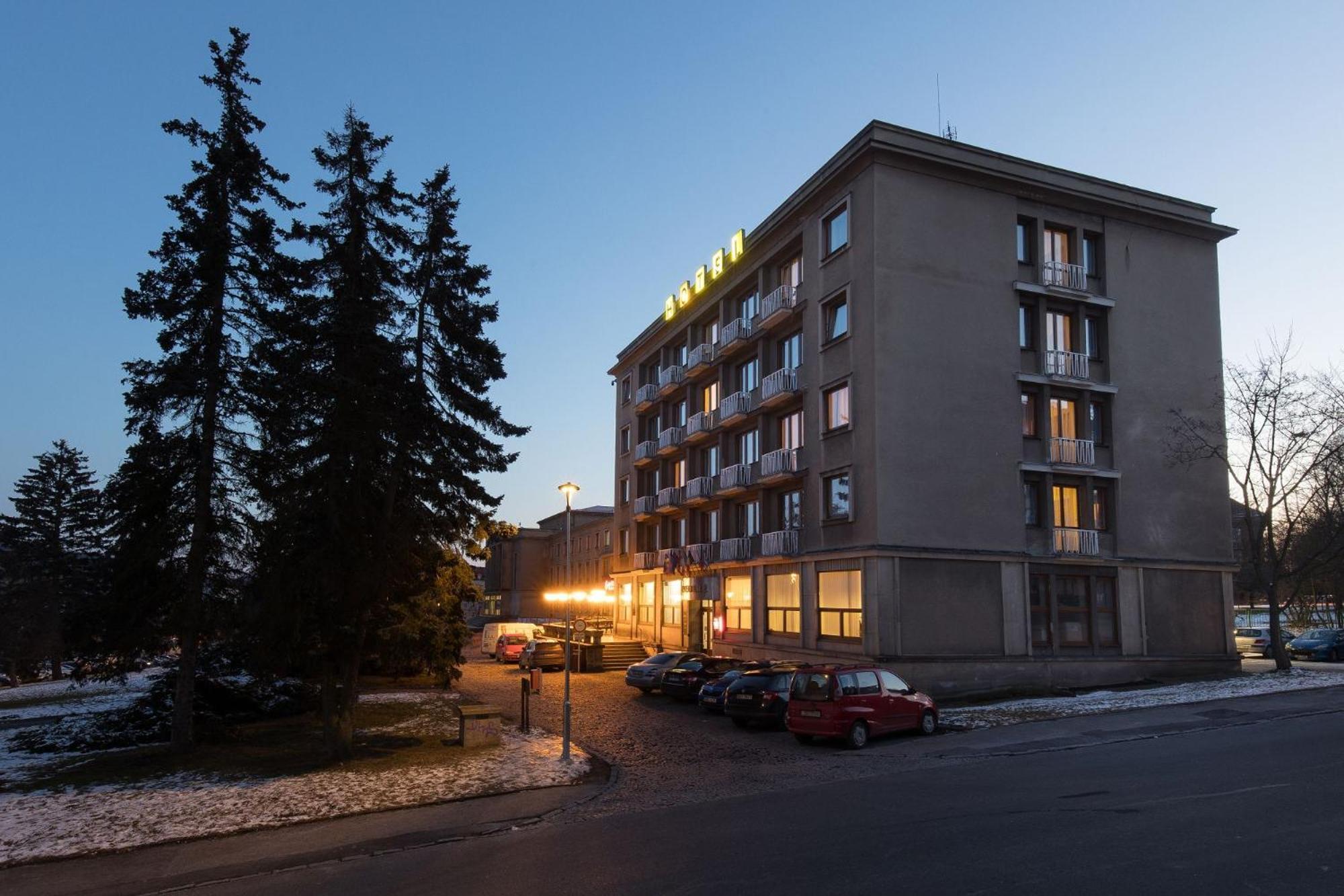 Hotel Belvedere Pribram Exterior photo